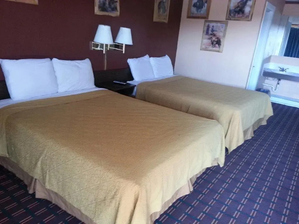 Sage & Sand Motel