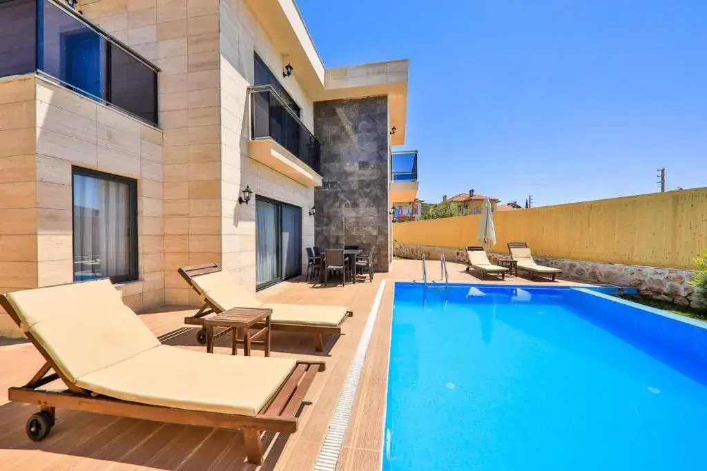 Charming Villa With Private Pool in Kas