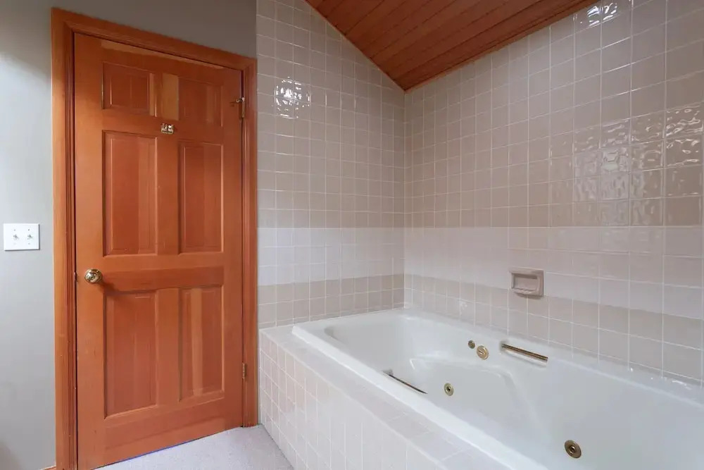 Ridge at Deer Valley Resort - Three Bedroom Condo with Hot Tub #16 3 Condo