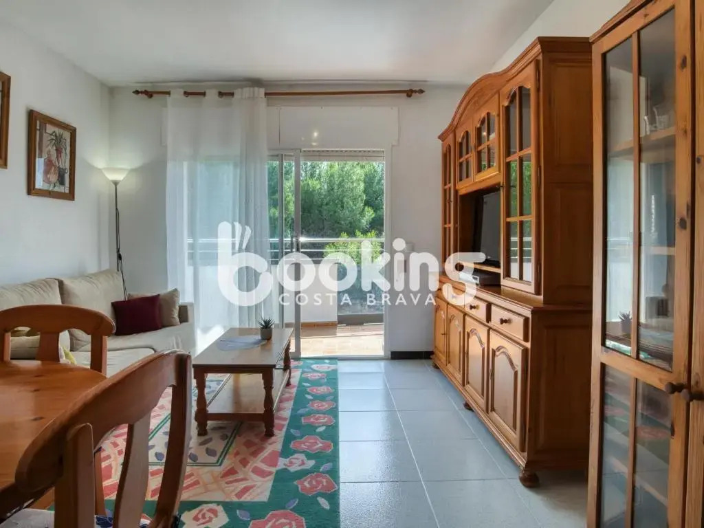 Vilar d'Aro Apartament per 4 persones a tocar del carril bici i molt prop de la platja de Sant Pol, en urbanització tranquil la