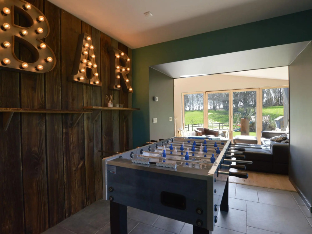 Chic Retreat Near Lake & Fens