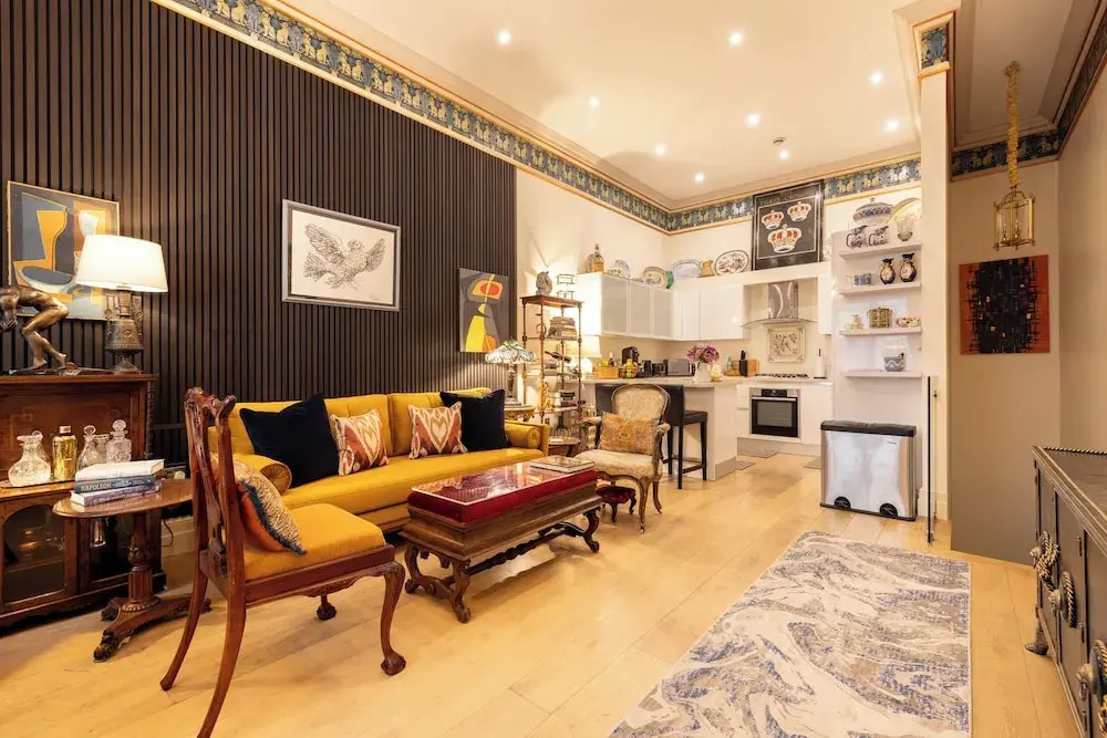 Paddington 7-bed 13-guest Massive House W/patio