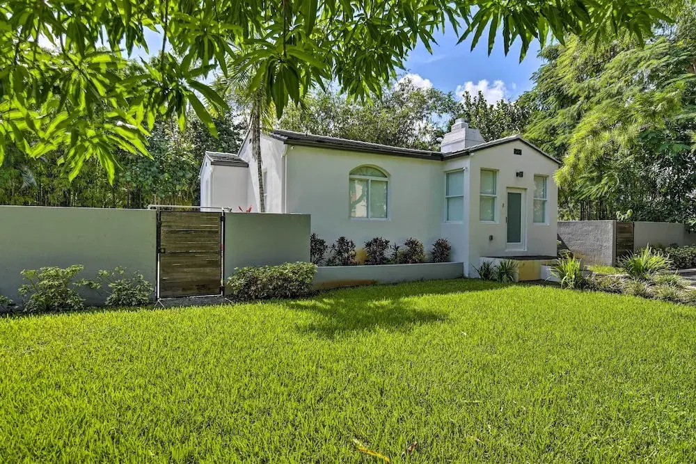 Modern Miami Villa w/ Pool Oasis ~ 5 Mi to Beach!