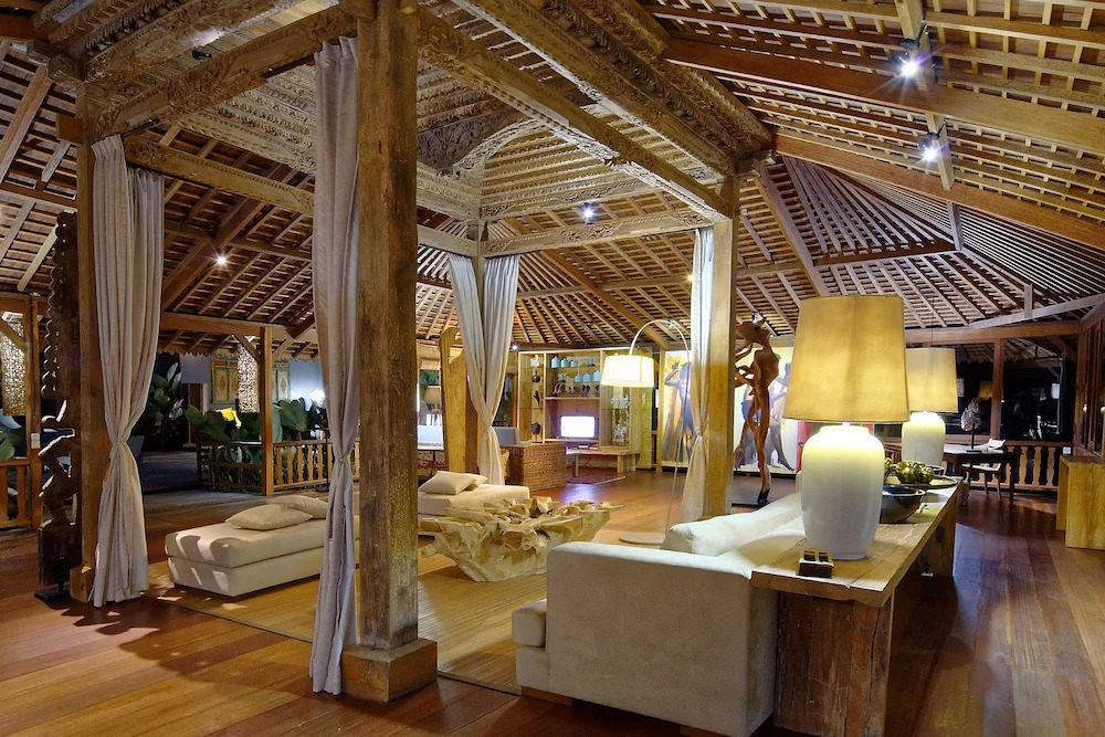 Secret River Villa