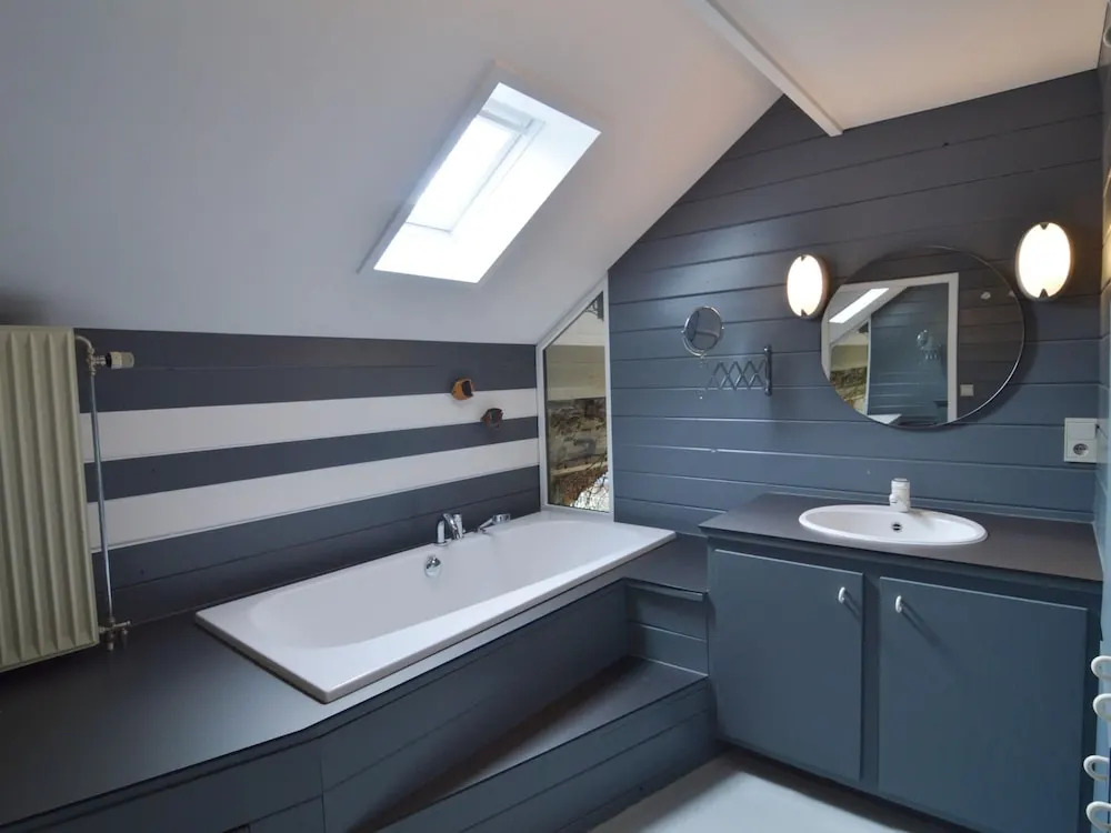 Eco Farmhouse by High Fens