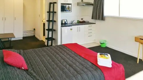 The Hibernian Studio Apartments - 4 Latter Street