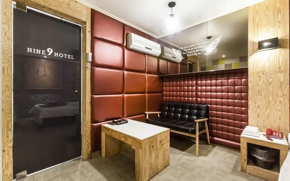 Hotel Burning