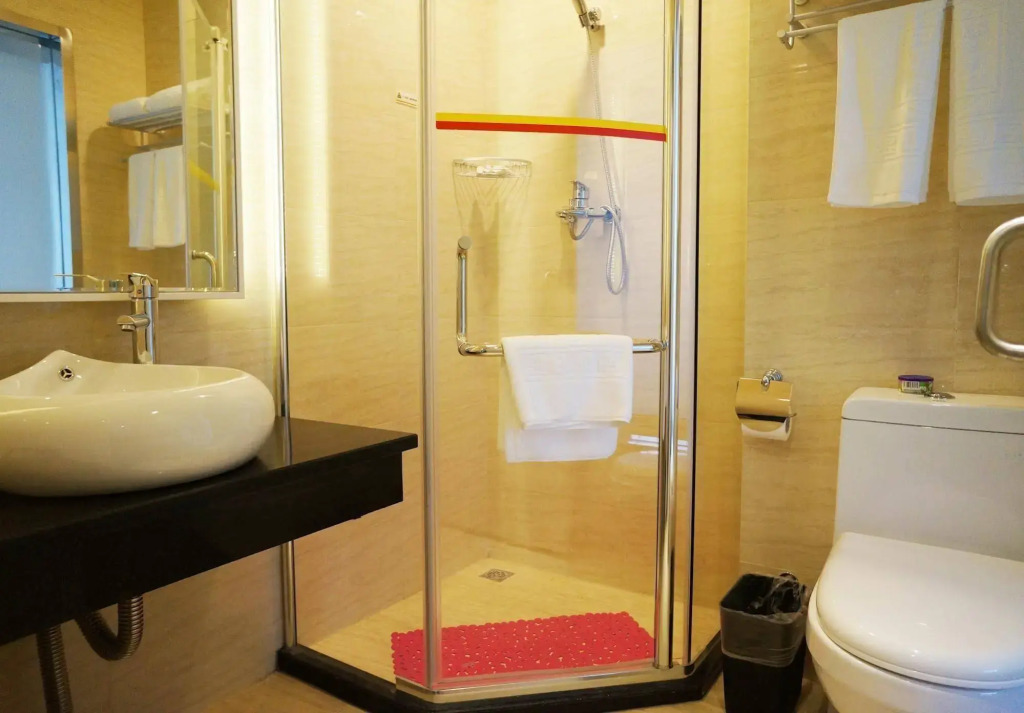 Super 8 Hotel