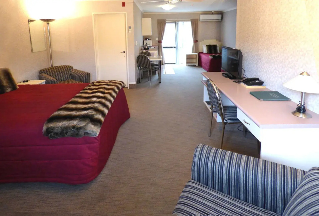 Deco City Motor Lodge