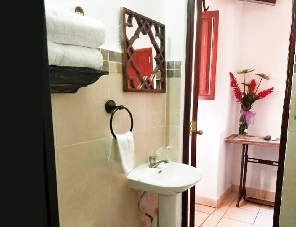 Hostal Las Puertas