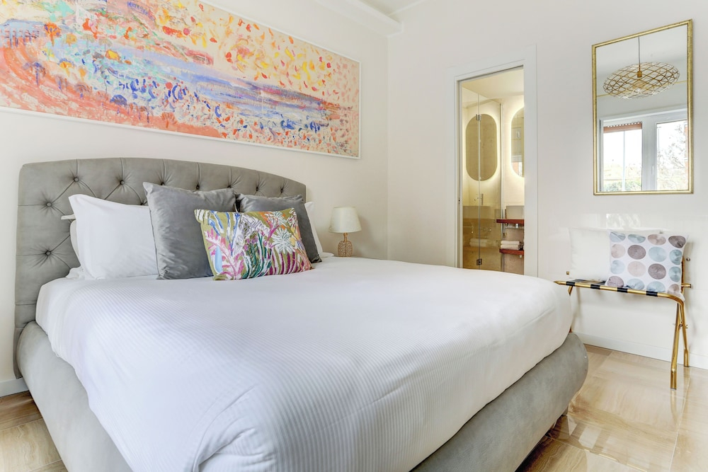 SAN GIOVANNI Appia Park - Stylish apartment with balcony - Metro A - 10 min City Center