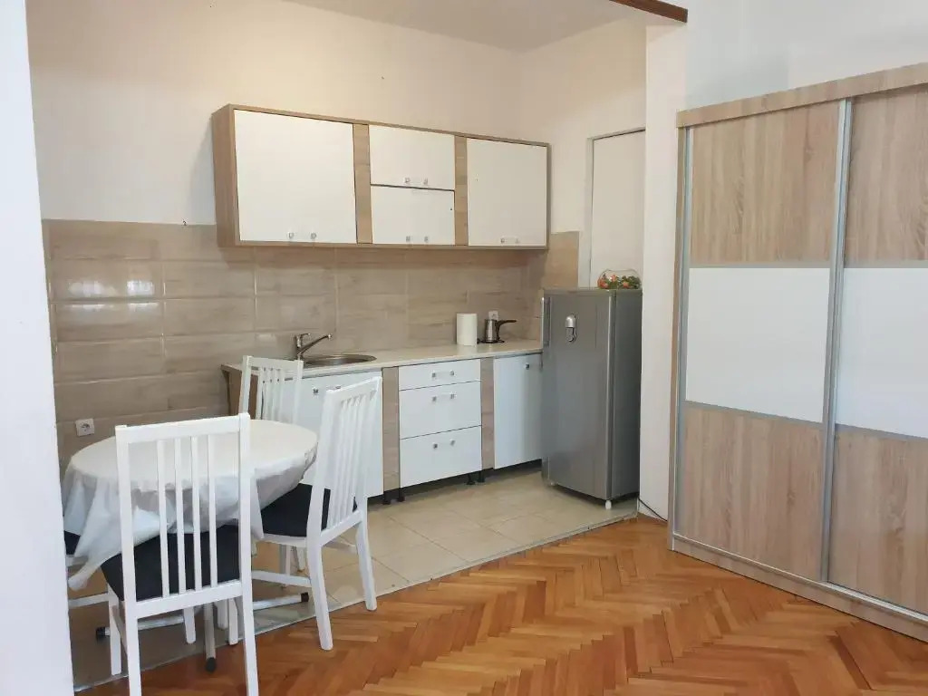 Apartmani I Sobe Milojevic