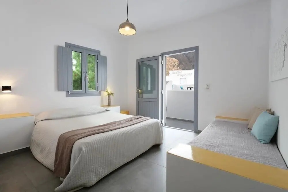 Fira Citizens Rooms