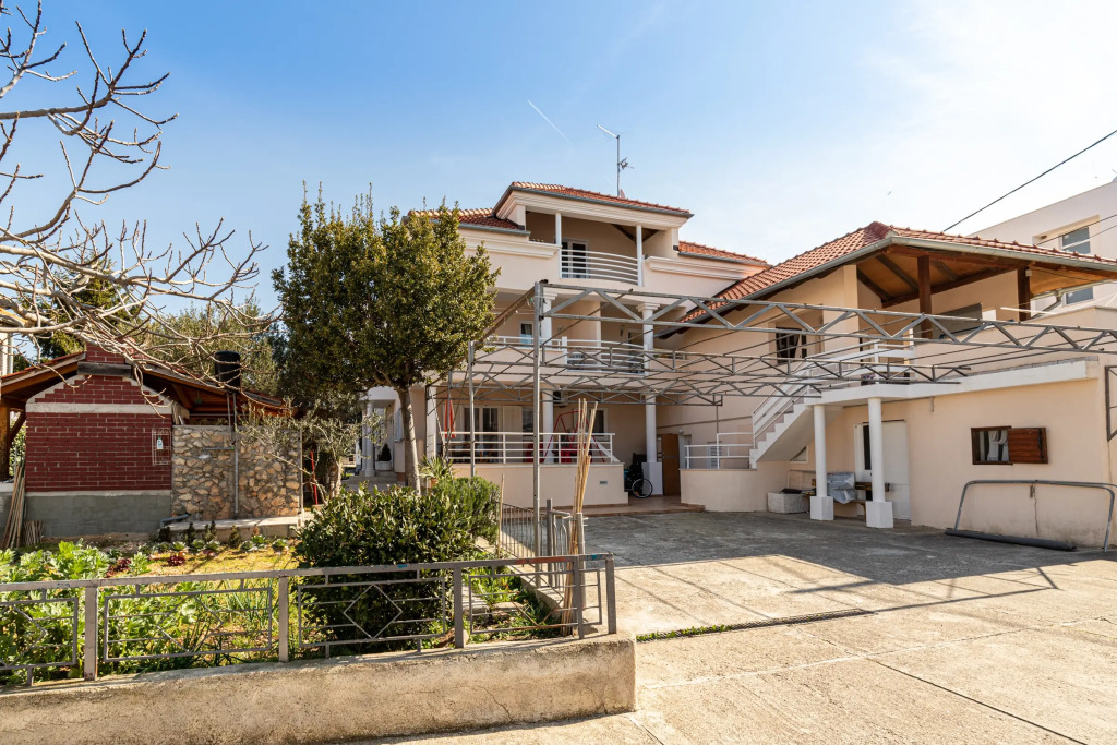 Alenka apartments near the beach