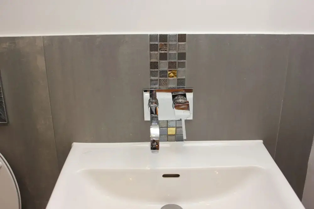Large luxury 2 bed 2 bath-Pym Court