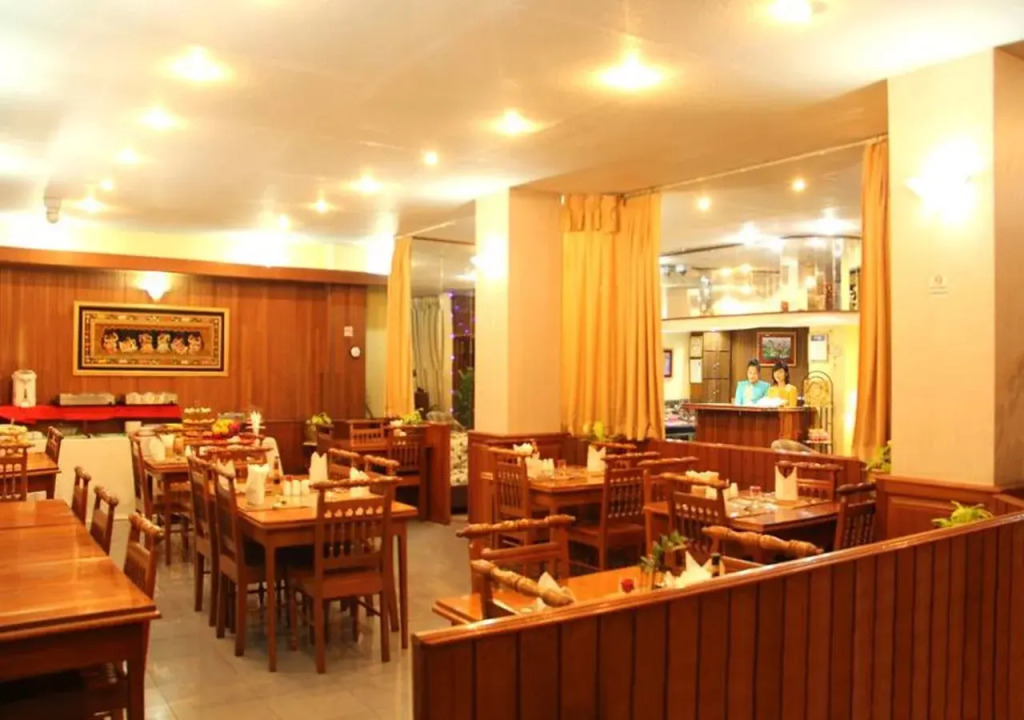 Crystal Palace Hotel