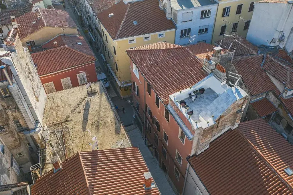 Apartment De Ville 2020.