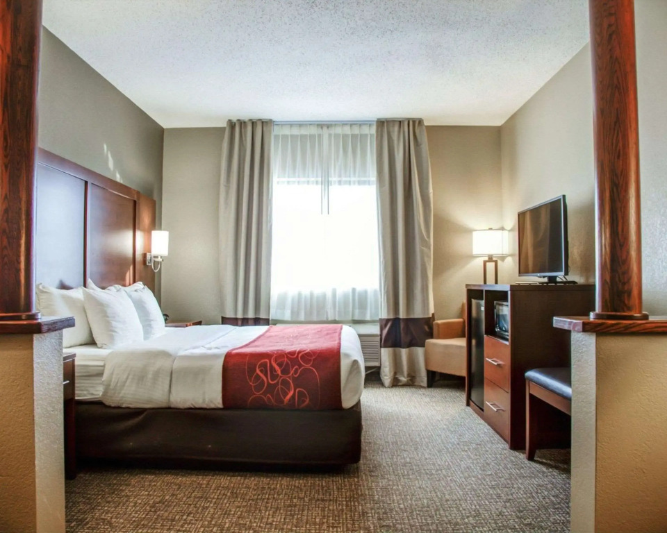 Comfort Suites Lombard - Addison