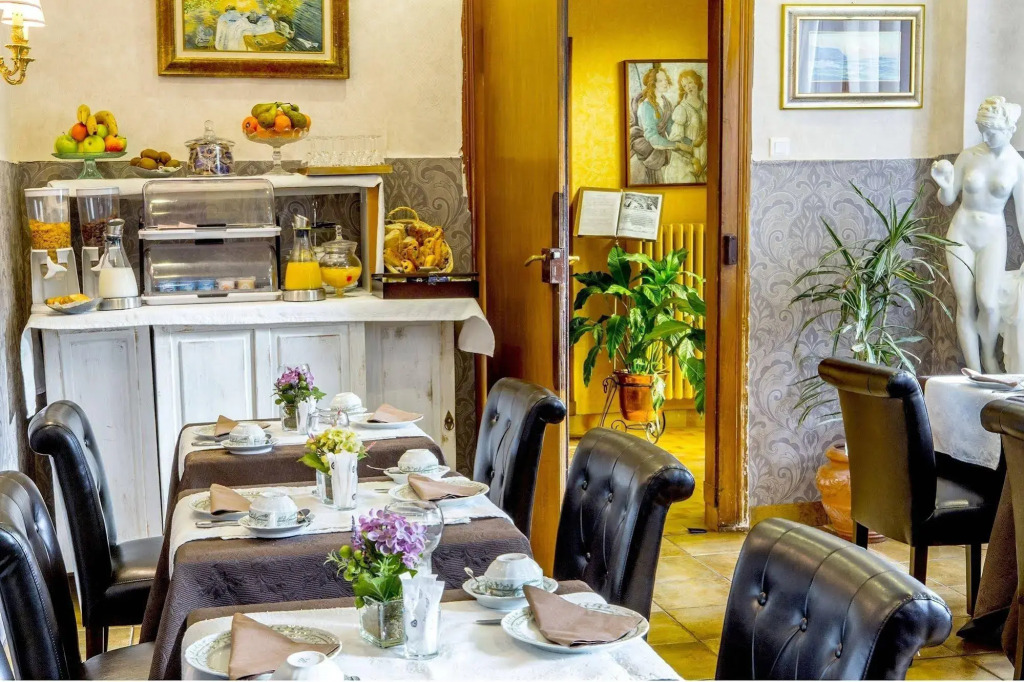 Logis Hôtel Restaurant La Tête Des Faux