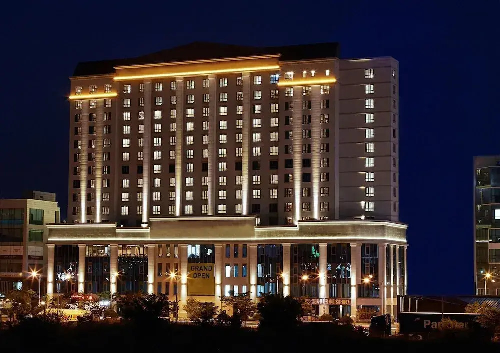 Osong H Hotel Sejong City