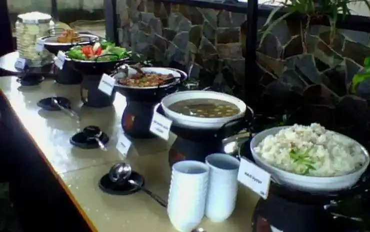 Puri 56 Hotel & Resto