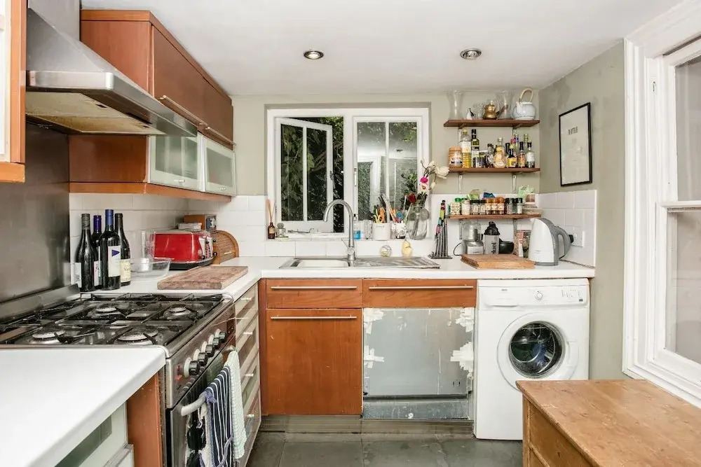 Spacious 3 Bedroom House in Clapton
