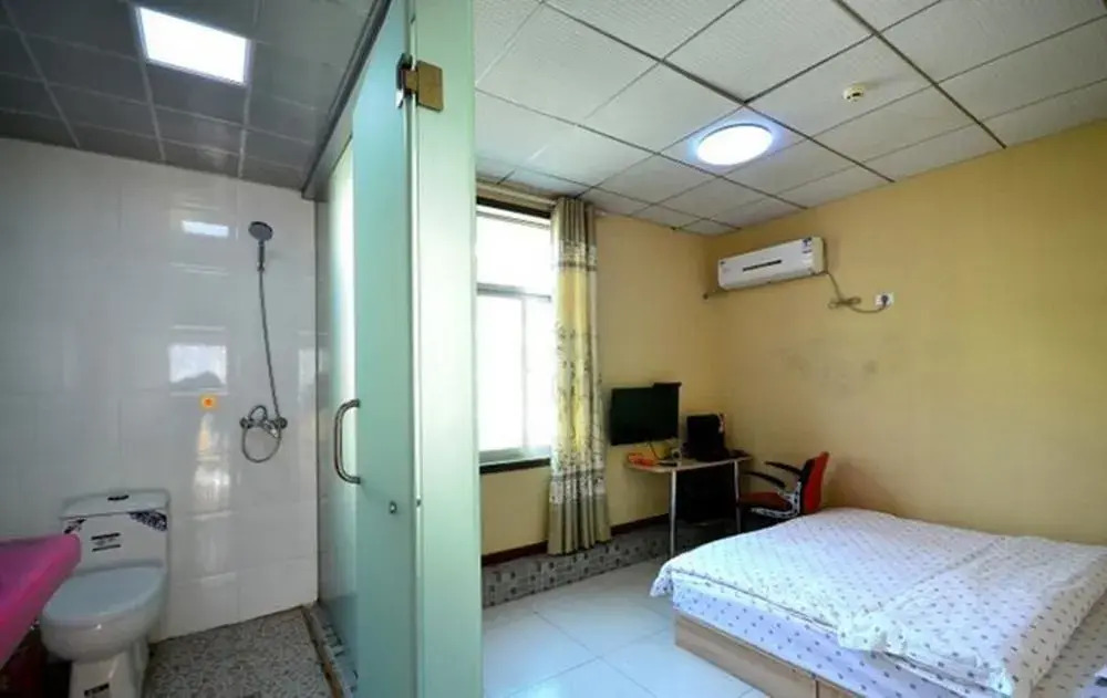 Minghang Hotel