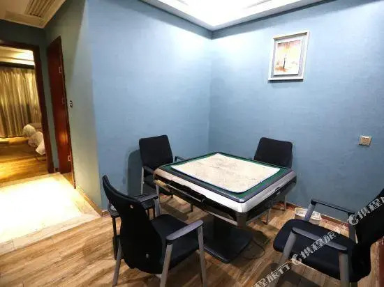 Huaqiao International Hotel