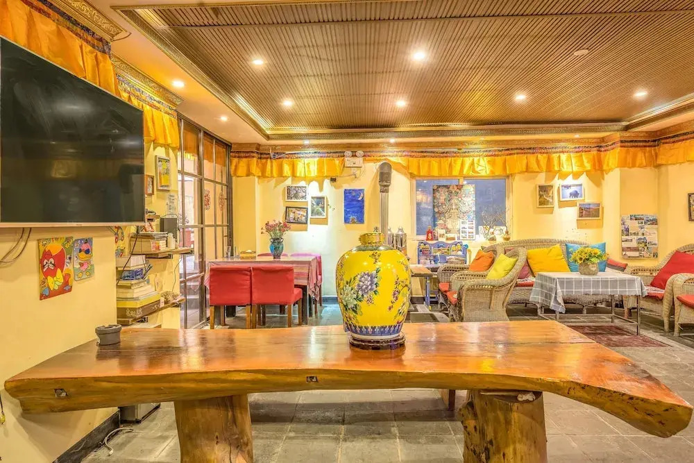 Youjia Hotel
