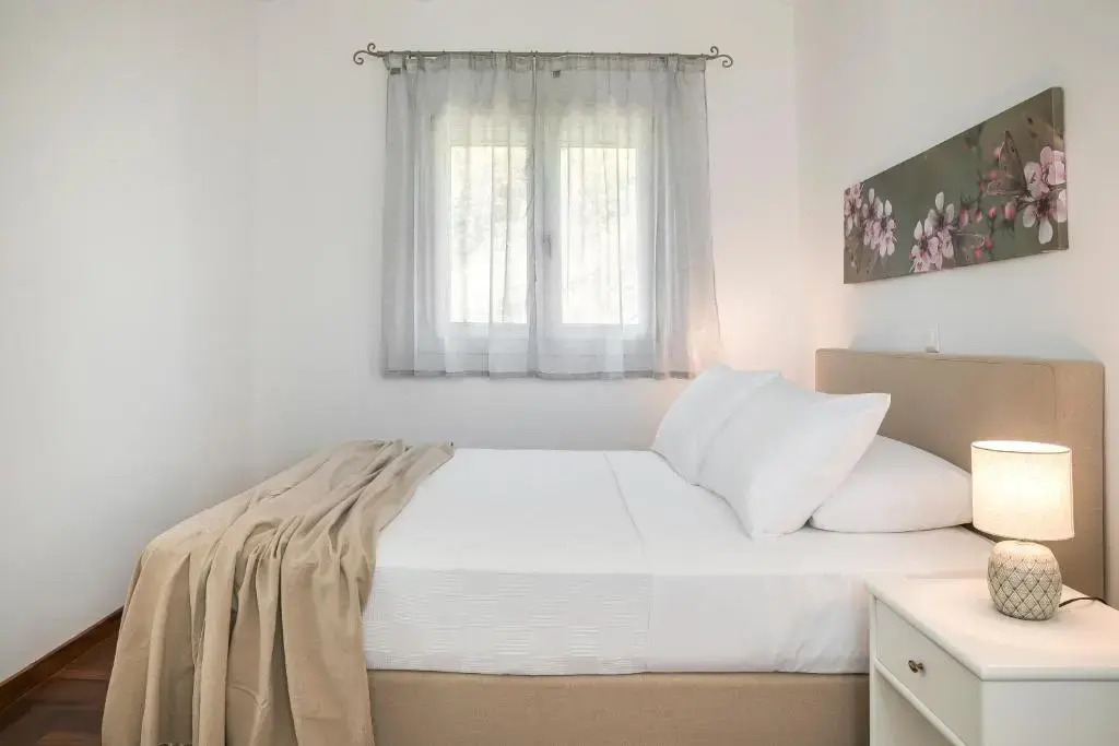Apollonides Seafront Villa 2 Melete
