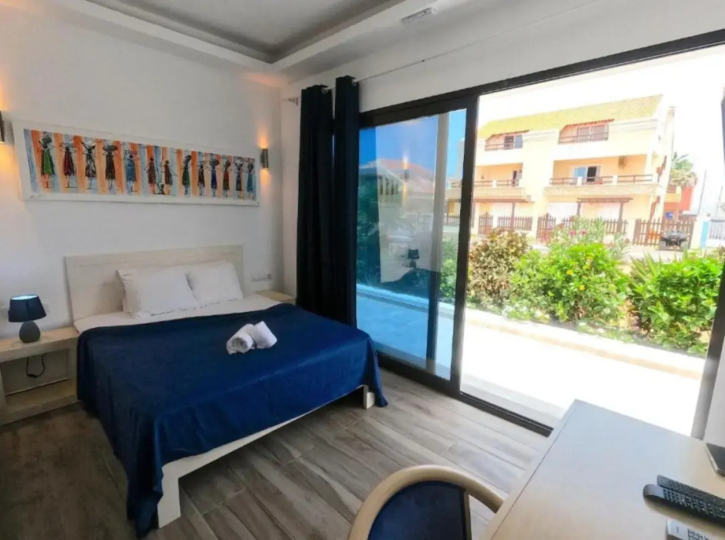 Hotel LIVVO Budha Beach