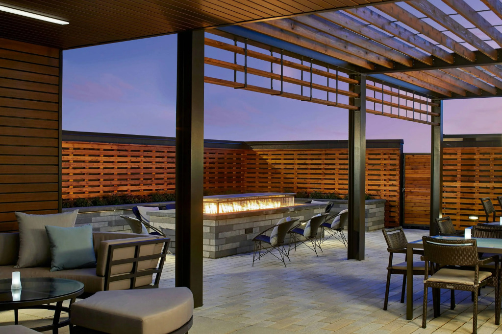 Courtyard Baltimore Downtown/McHenry Row