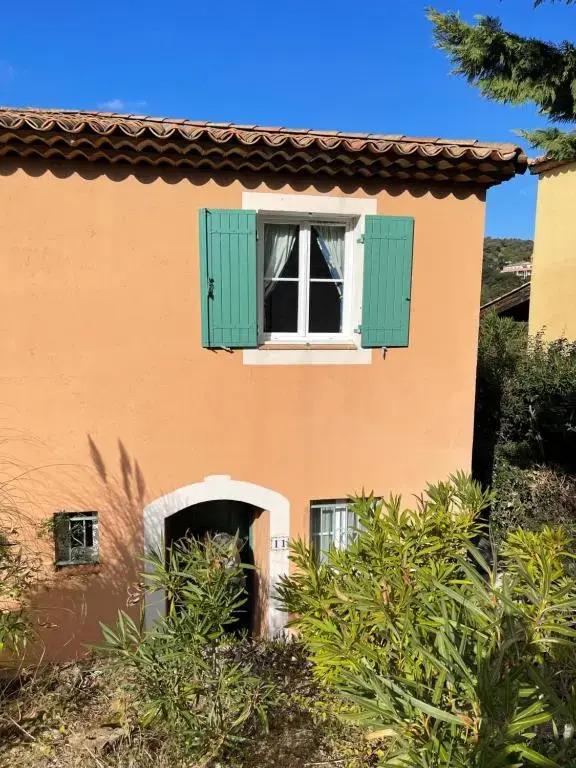 Villa "Les Greens" - Ste Maxime - 6 pers - Fibre - Proche Plages et Centre-Ville