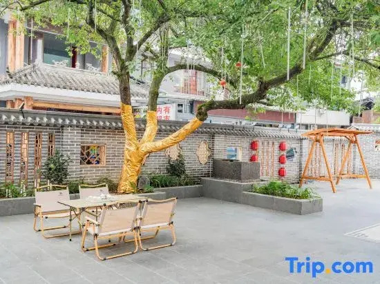 Mount Emei Jiuyue Homestay (Emeishan Scenic Area Zero Kilometer Branch)