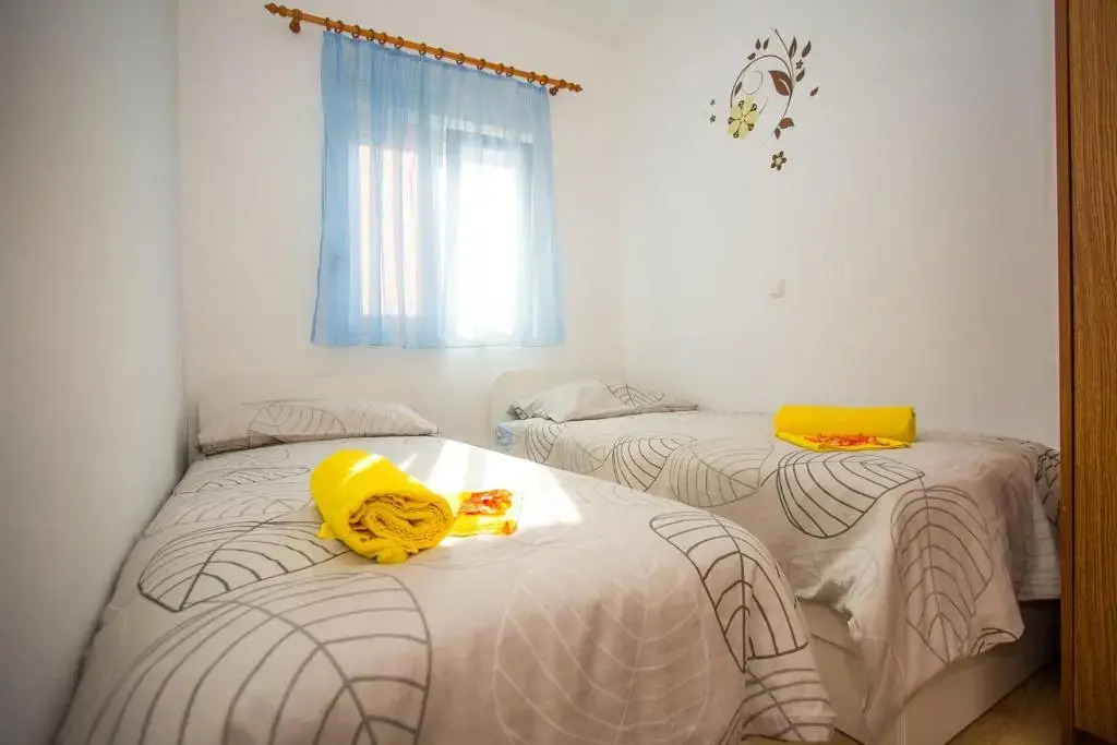 Apartments Mala Karla 1685
