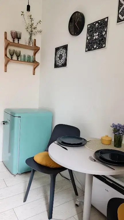 Vintage Anna Apartment