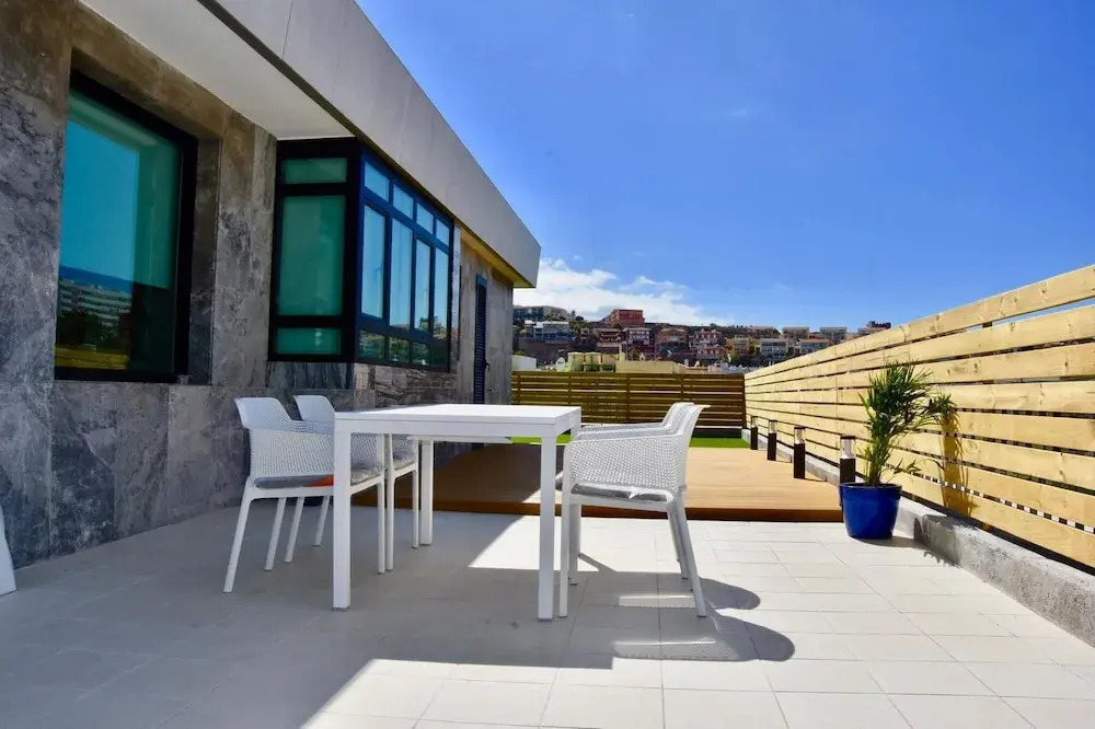 Stunning city center penthouse with terrace
