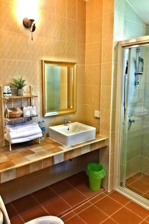 Palazzo Pavone Gallery & Resort