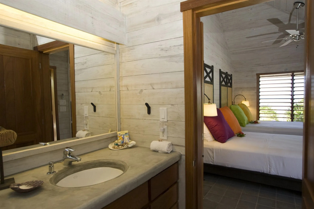 Barefoot Cay Resort
