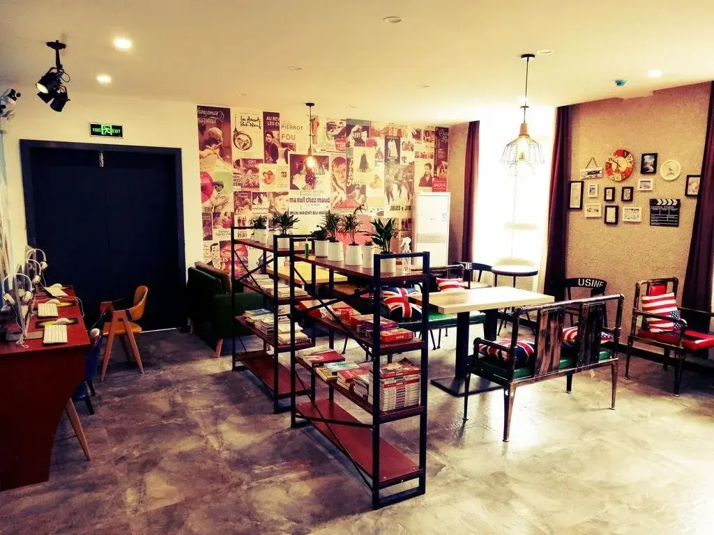 Dream Traveler Hostel