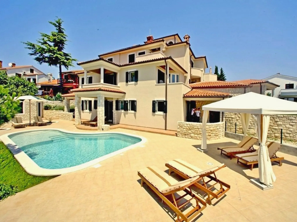 Apartments Salu