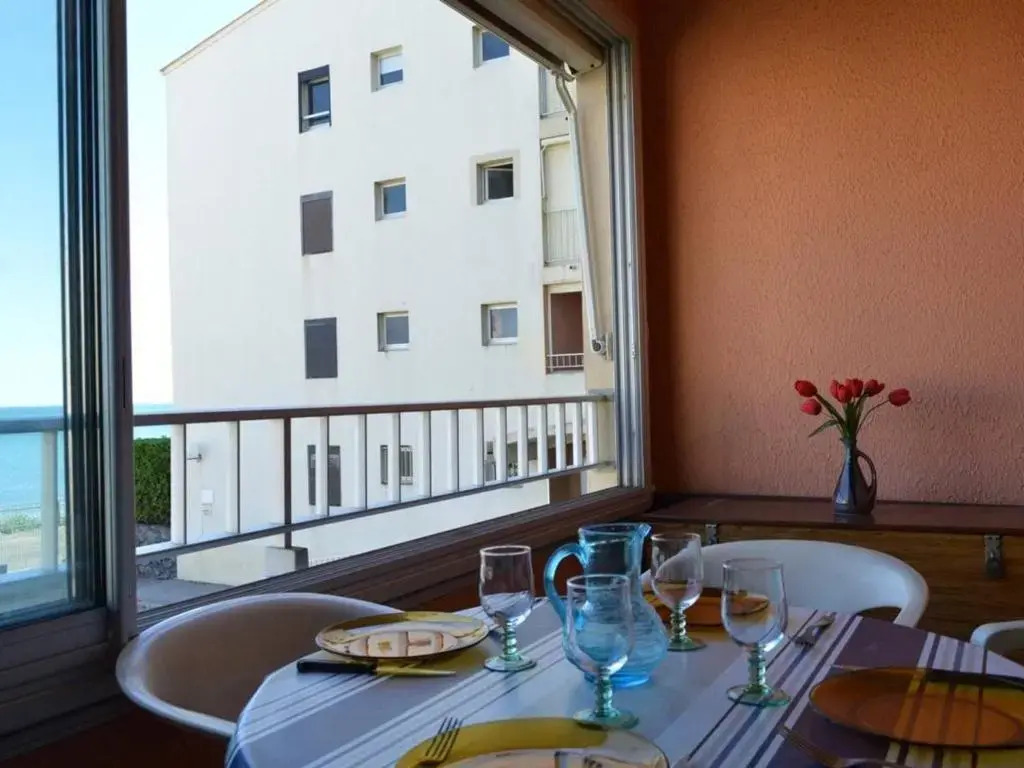Appartement Cap d'Agde, 2 pièces, 4 personnes - FR-1-249-53