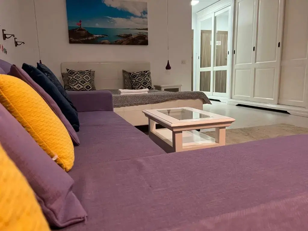 Airport Residence