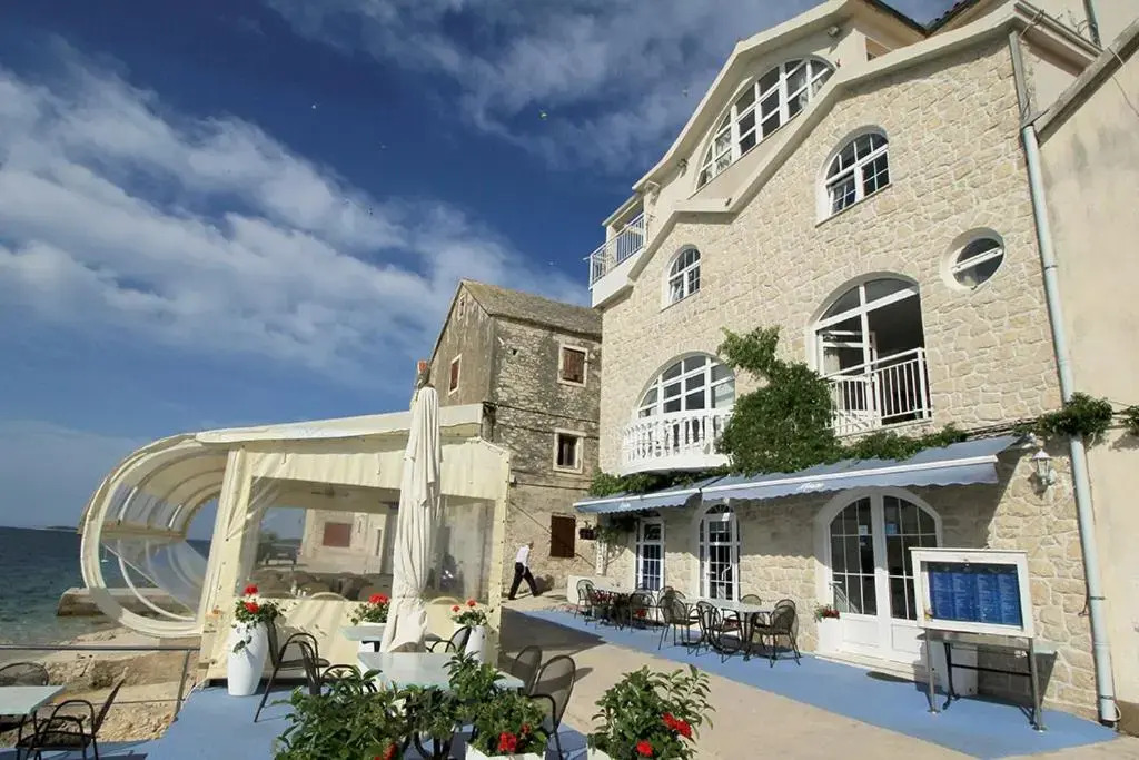 Aparthotel Marina