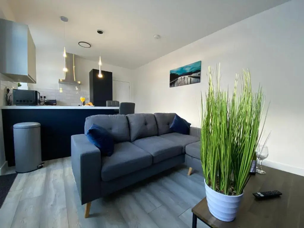 HU-Thirteen Apt One - Sleeps 4