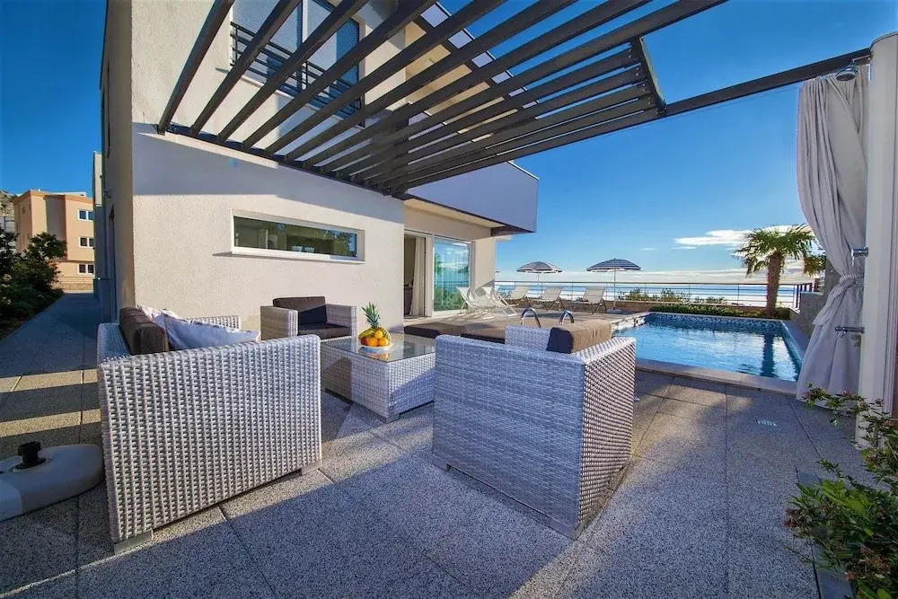Villa Blue