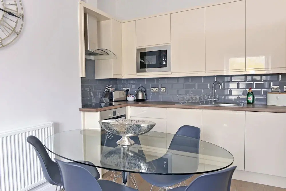 Bicknell House Lascelles Penthouse