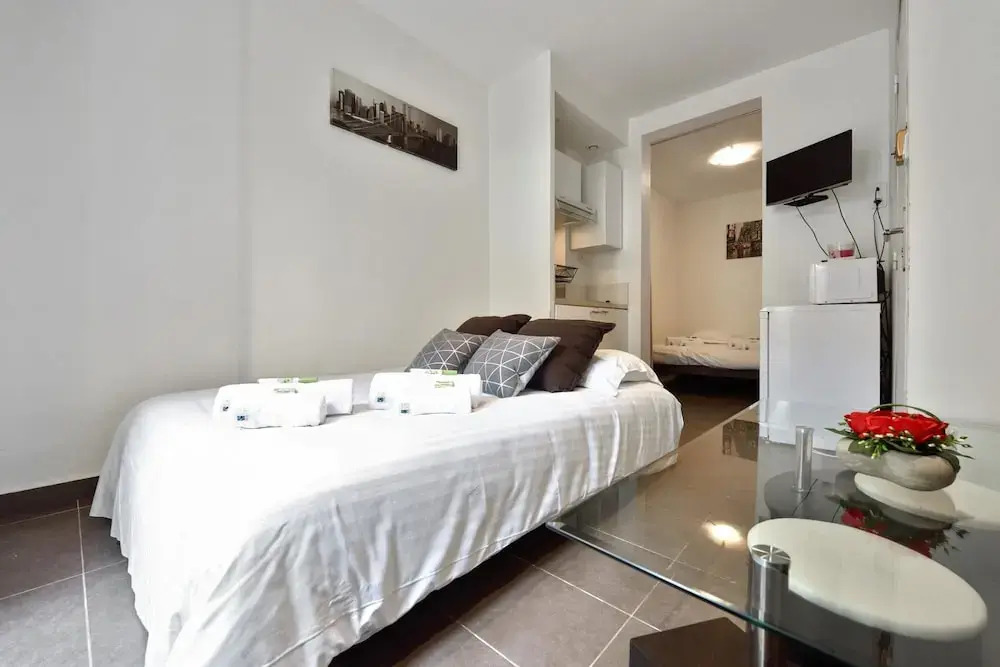 Les Halles Terrasse Apartment 1