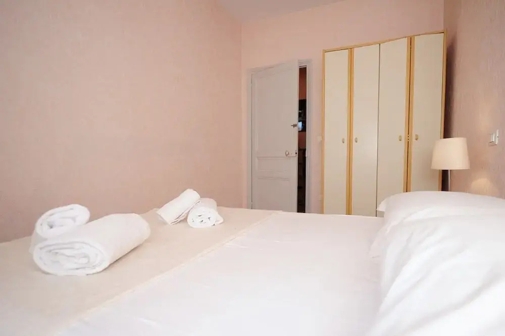 Easy Flat - Five Stars Holiday House