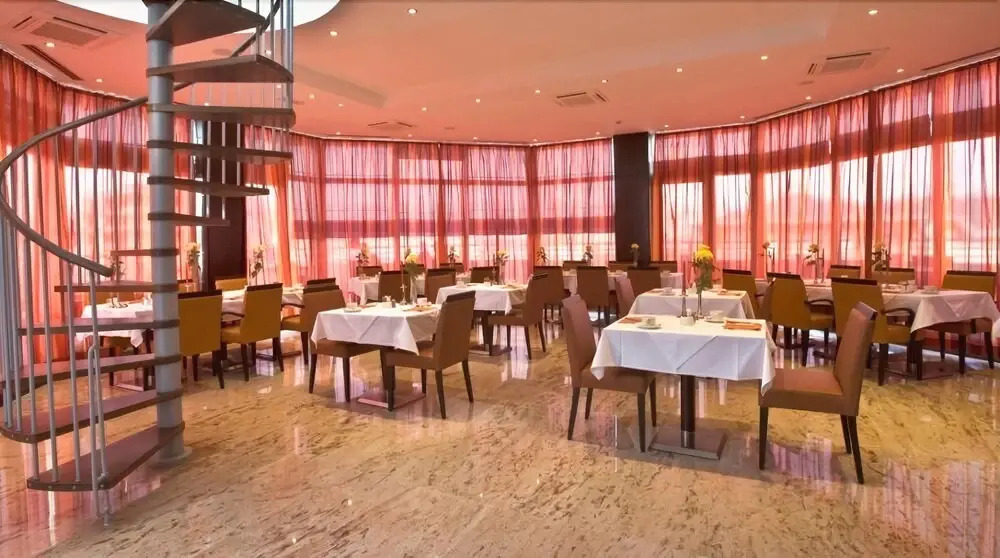Aparthotel Premier